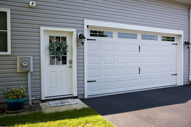 24/7 Emergency Garage Door experts in Bronte, TX